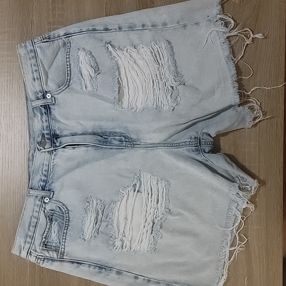 American Eagle Women's 16 Denim Mom Shorts Distressed